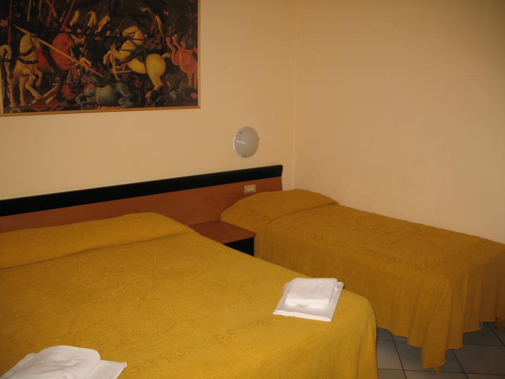 Albergo Paradiso 몬테카티니테르메 외부 사진